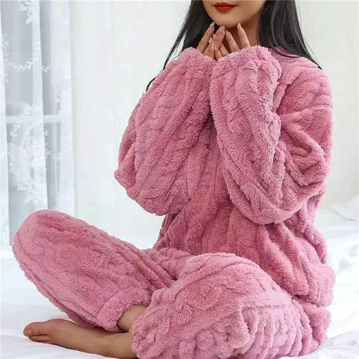 EVA™ | WOMEN'S FLEECE PAJAMAS SET